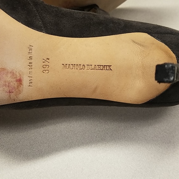 Manolo Blahnik Asaki Pump - Picture 4 of 11